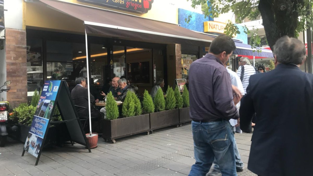 Un extranjero protagonizó un escándalo en la calle Robles, en Quito.