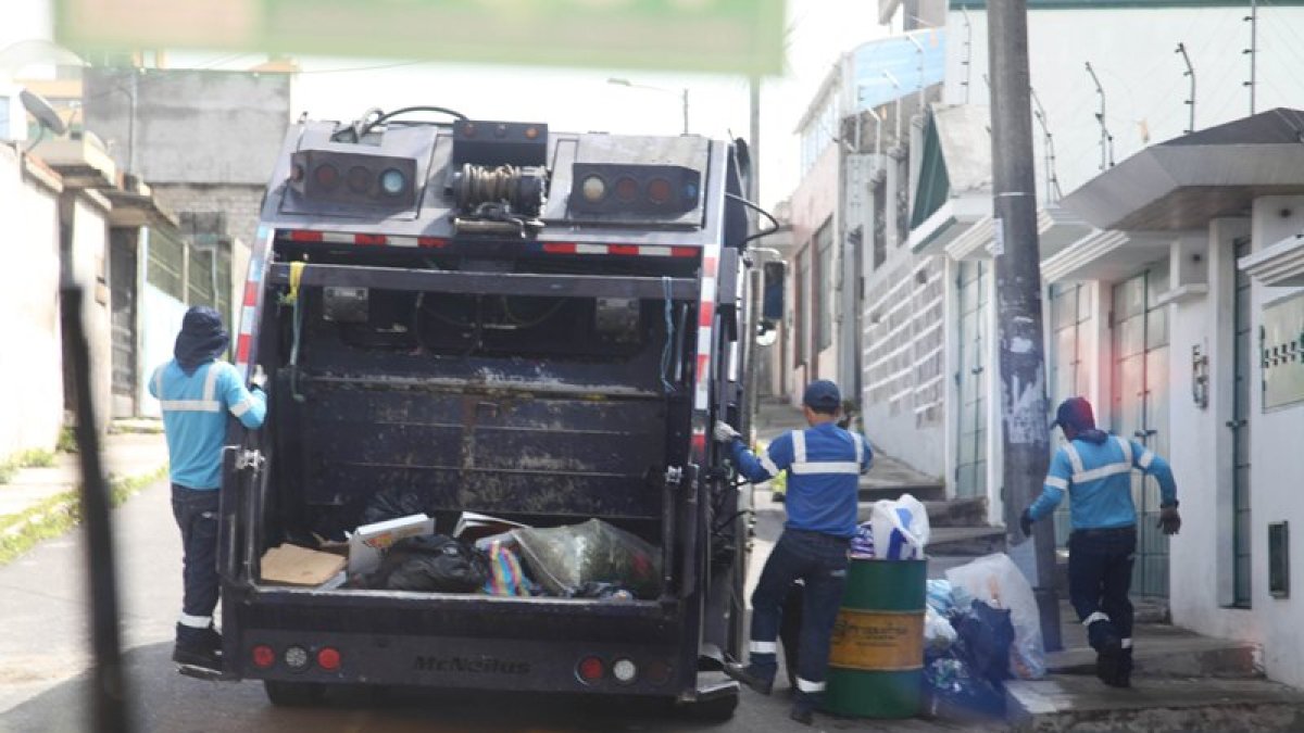Los 20 primeros recolectores estarán en la capital a mediados de agosto, a lo que se suma el análisis de propuestas para la flota de carga lateral, que se ejecutará en los próximos días.