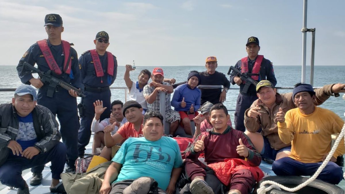 Una vez que la nave de la Armada arribó a puerto con los tripulantes, cada uno se marchó hasta sus lugares de origen, donde contarán a sus familiares la vivencia que pasaron.