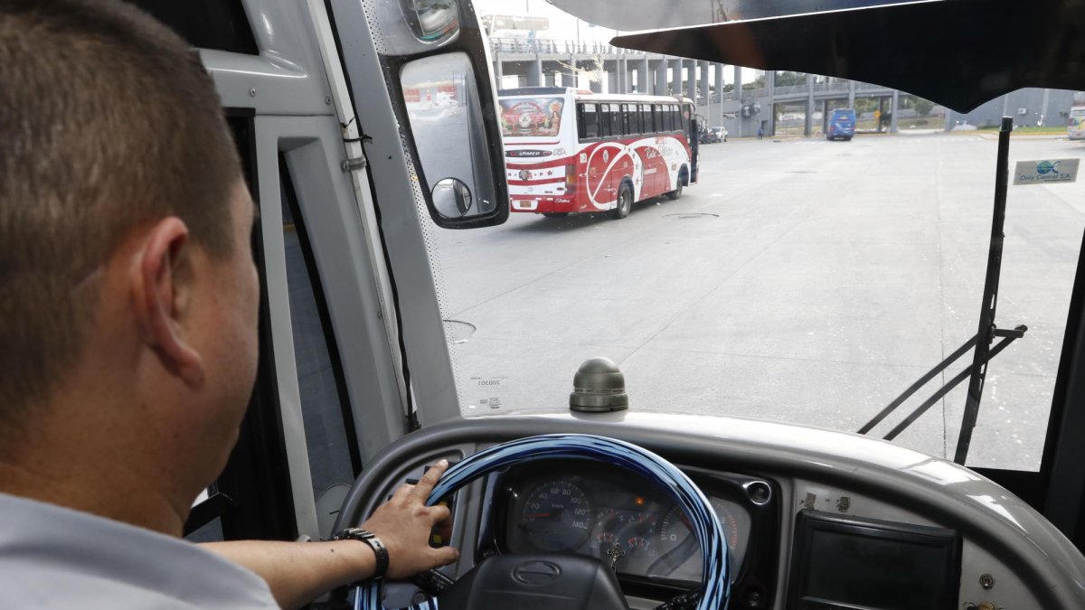 Referencial. En los dos accidentes se vieron comprometidos buses.