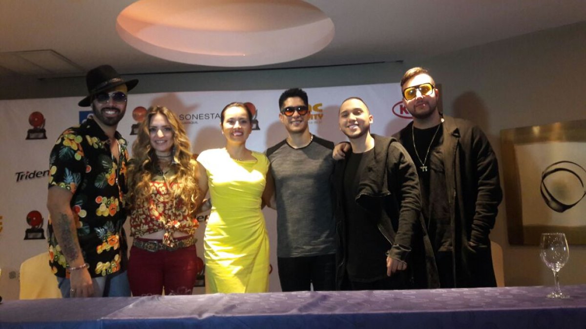 A partir de las 19:00, artistas nacionales e internacionales desfilarán por la alfombra roja.