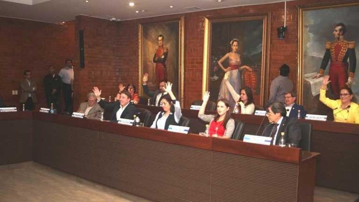 El Concejo Metropolitano de Quito aprobó dos resoluciones.