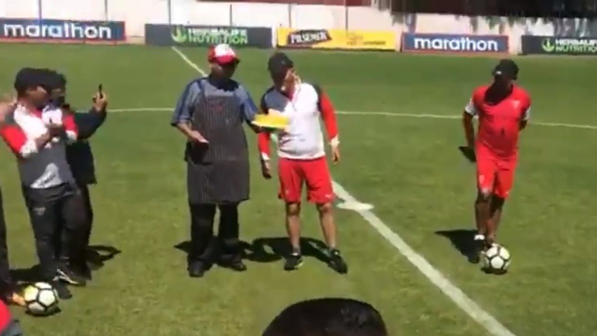 Repetto tiene la misión le ‘levantar’ al equipo de los liguistas.