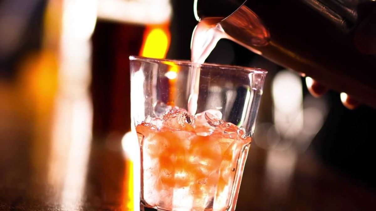 Las licorerías no podrán abrir los domingos.