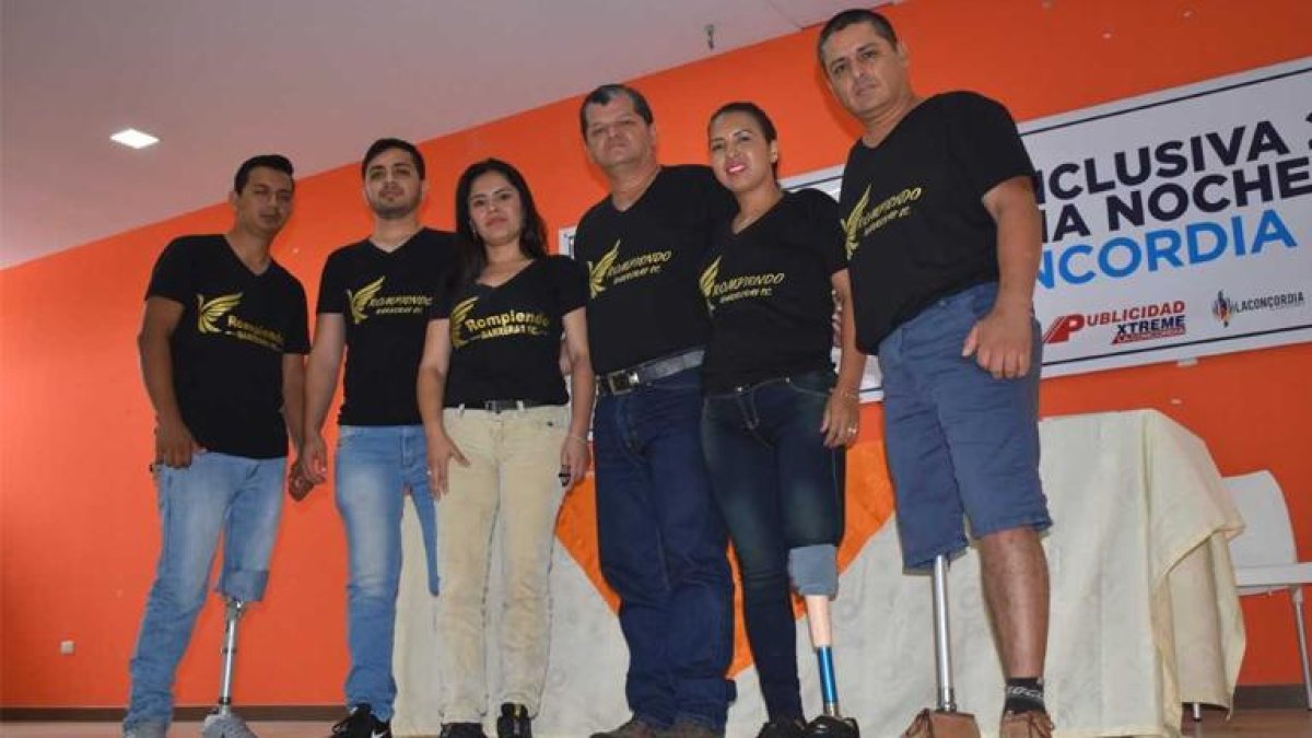 El proyecto Rompiendo Barreras está conformado por 14 personas de todo el país