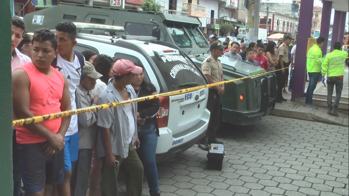 Los guardias, haciendo uso de sus armas, se enfrentaron a los presuntos antisociales.
