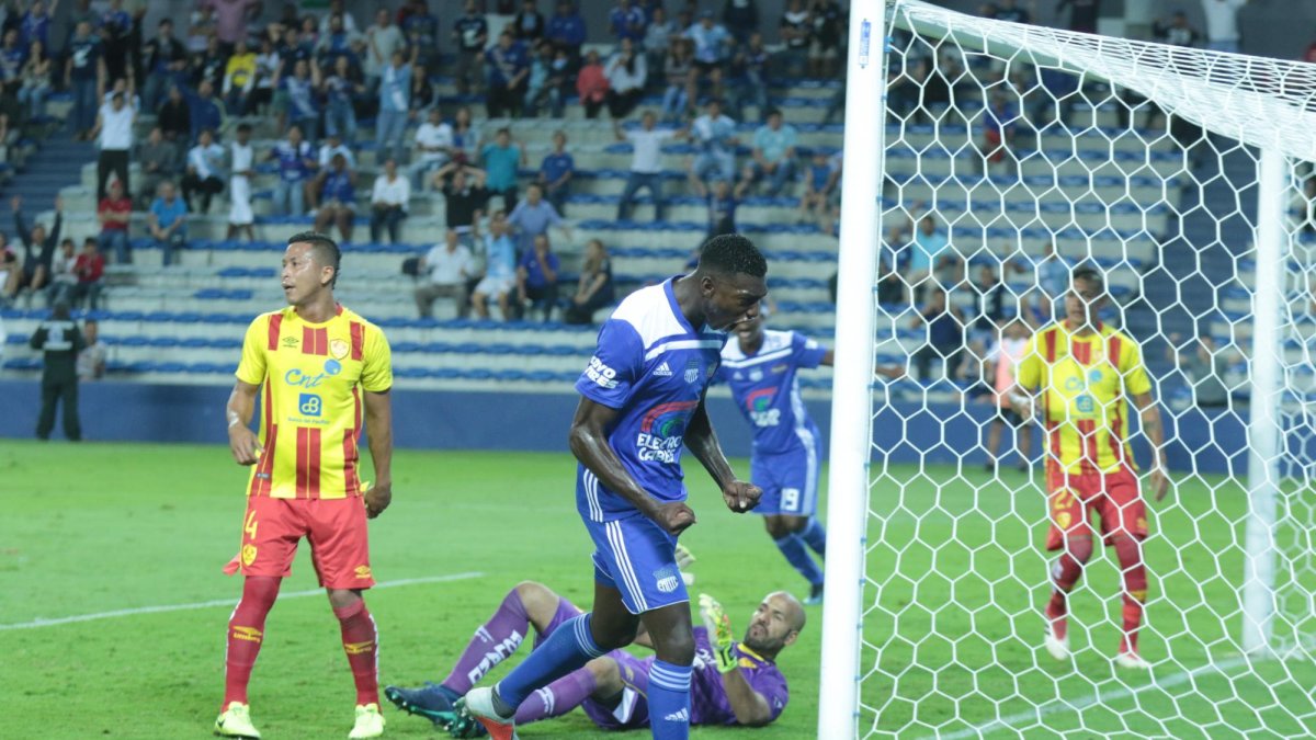 Ronaldo Johnson abrió el marcador al minuto 14’ del primer tiempo.