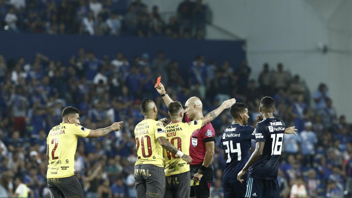 El nuevo proyecto del torneo restaría un Clásico del Astillero al año.