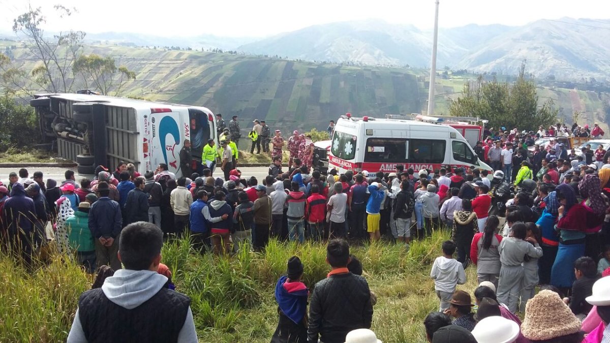 Los moradores salieron para verificar qué había ocurrido.