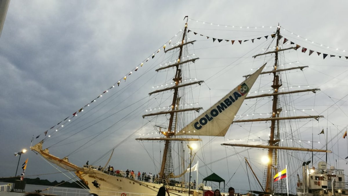 Es la mayor cantidad de cadetes femeninas que se han embarcado en el buque.