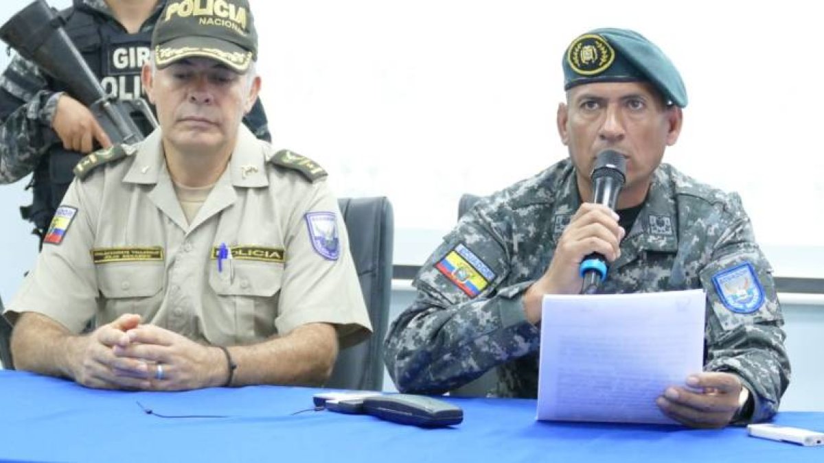 Agentes ofrecieron detalles sobre la captura de alias Lanchero durante una reunión con medios de comunicación. (Cortesía)