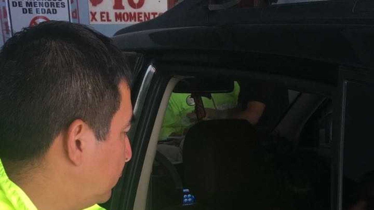 Una de las menores fue aislada por el delito de explotación sexual.