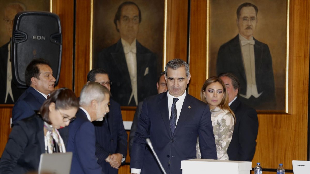 La disposición se la tomó luego de realizar un proceso en el cual se determinó, entre otras cosas, que el CJ no tenía independencia del anterior Gobierno liderado por el expresidente Rafael Correa.