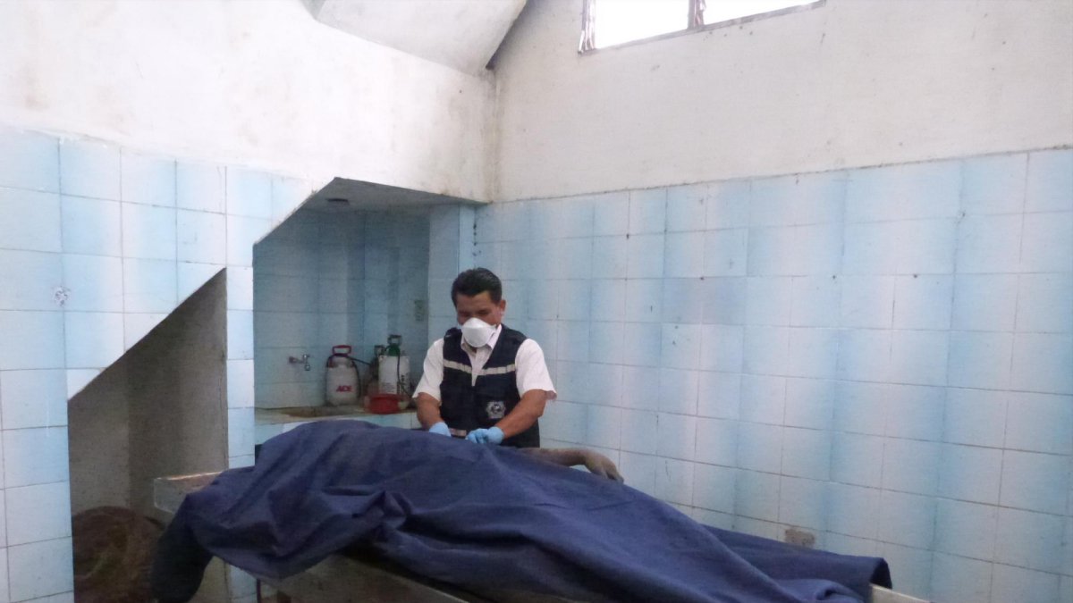 Hombre que aparentemente murió por accidente de tránsito, minutos antes de realizarle la autopsia retoma el pulso y la respiración.