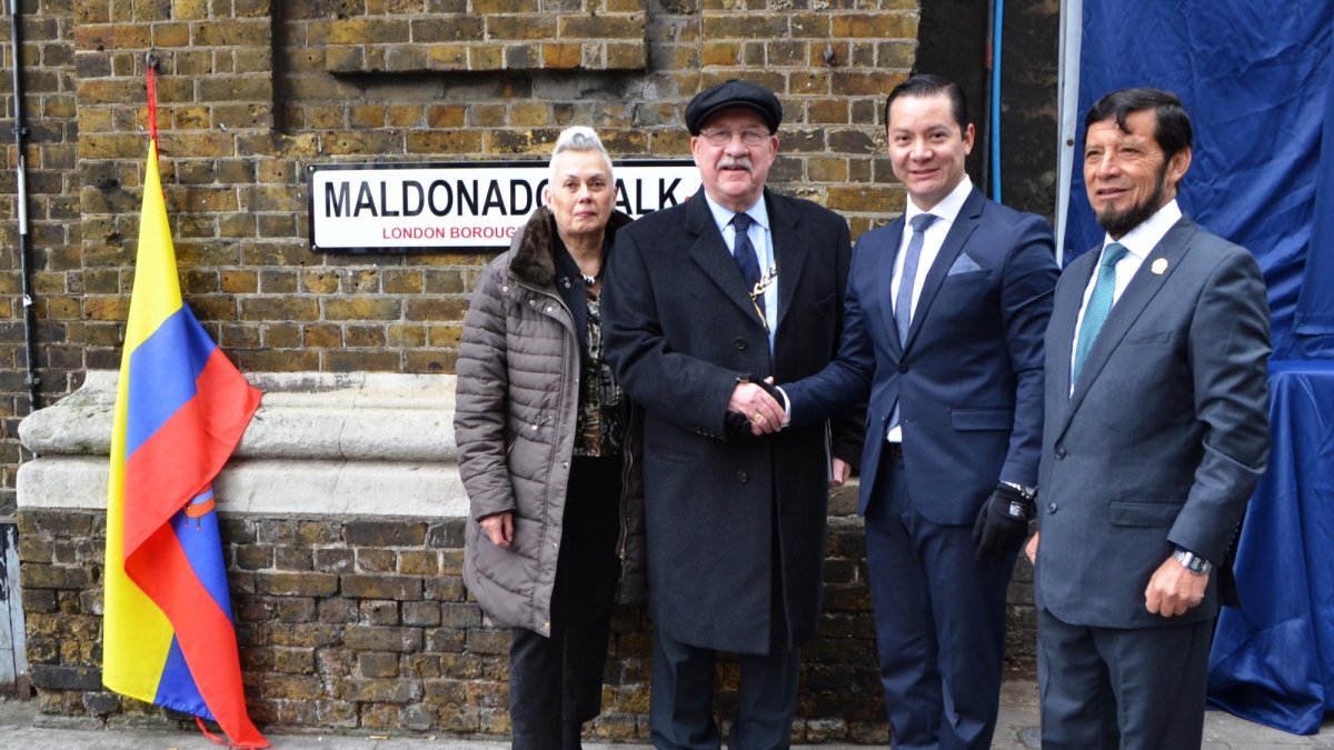 Anteriormente la calle llevaba el nombre de Eagle Yard.