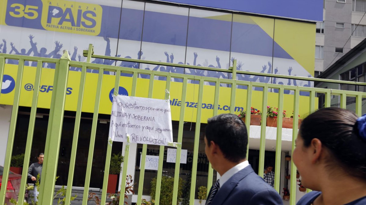 Referencial. La sede de Alianza PAIS tuvo que ser readecuada luego de un enfrentamiento entre ambas facciones.