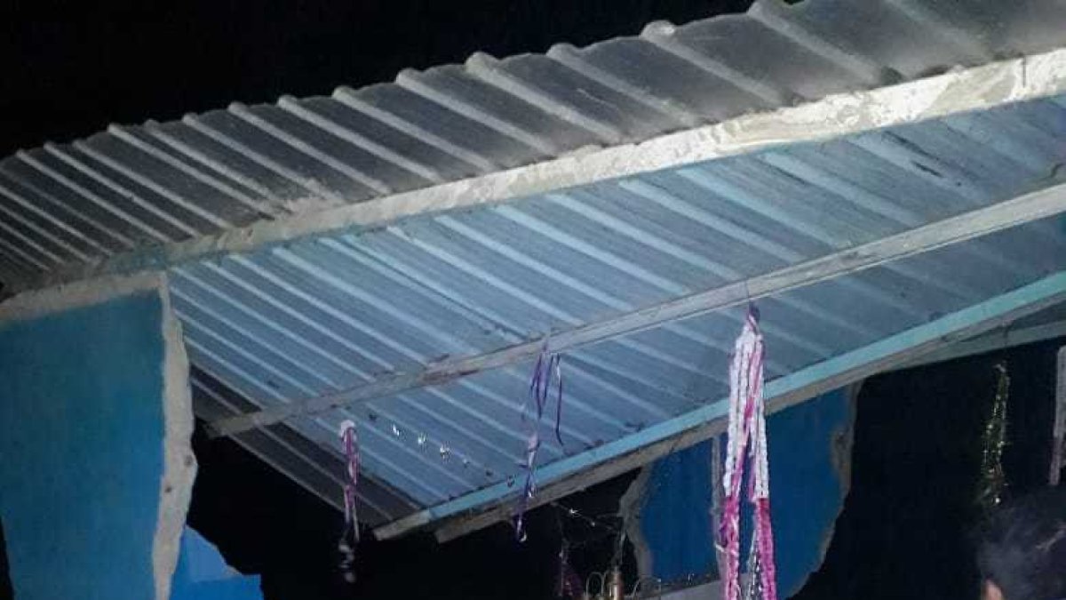 Evalúan daños por movimiento telúrico.