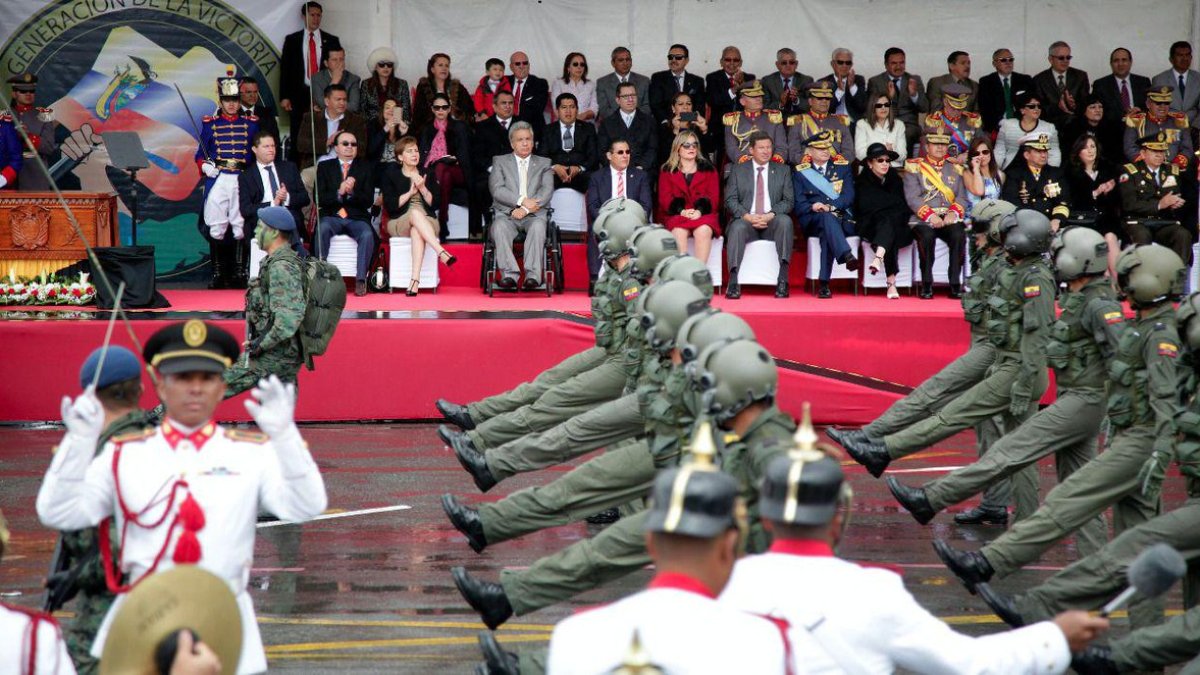 El anuncio lo divulgó en su discurso de apertura a un desfile militar desarrollado en el parque Bicentenario, en conmemoración de los 189 años de la Batalla de Tarqui y por el día del Ejército Nacional.