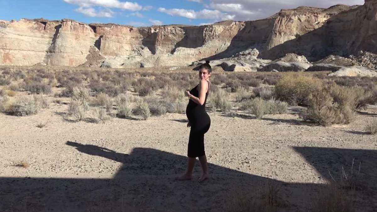 Jenner dio a conocer que dio a luz el pasado 1 de febrero.