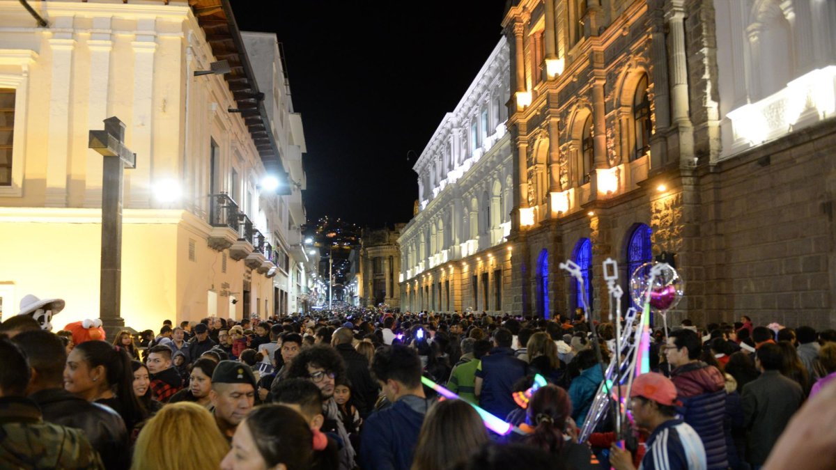 Fiesta de la Luz en el centro de Quito.