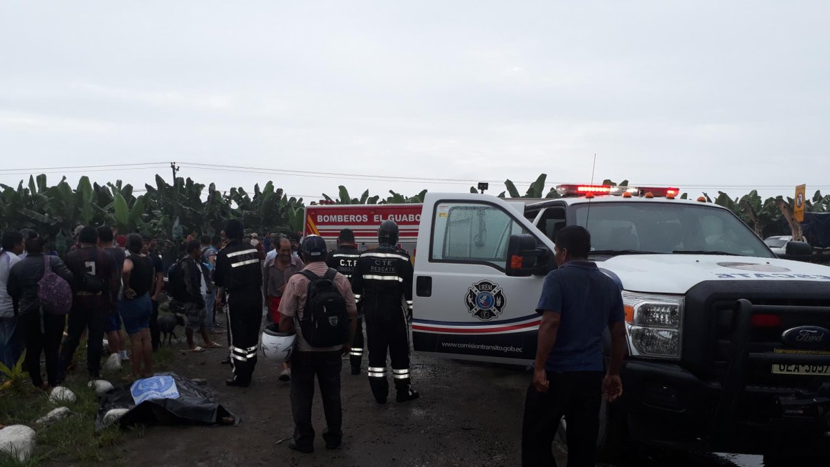 El auto en el que viajaba con otros compañeros terminó en llamas.