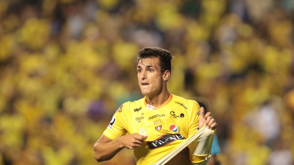 Juan Ignacio Dinenno es el goleador del Barcelona con 7 anotaciones.