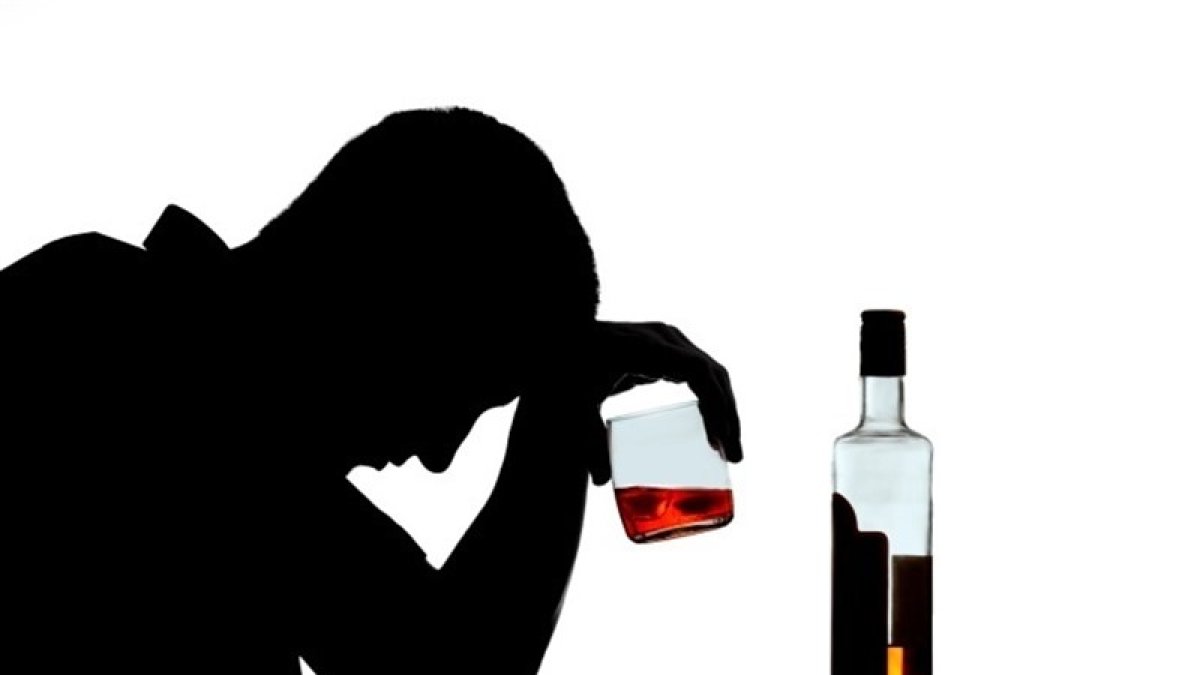 Enfermedades infecciosas, accidentes de circulación, heridas, homicidios, enfermedades cardiovasculares, diabetes... un 5,3% de las muertes anuales en el mundo están vinculadas al alcohol, según la OMS.