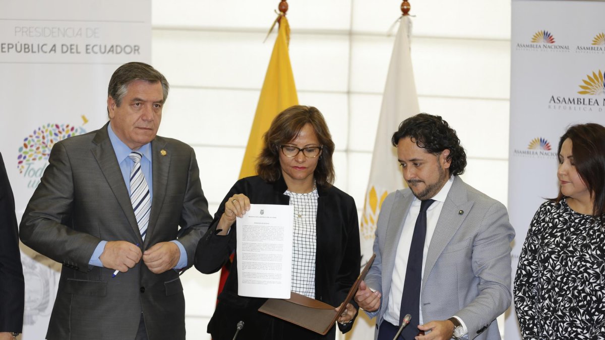 Andrés Michelena, como representante de la Secom entregó las reformas.