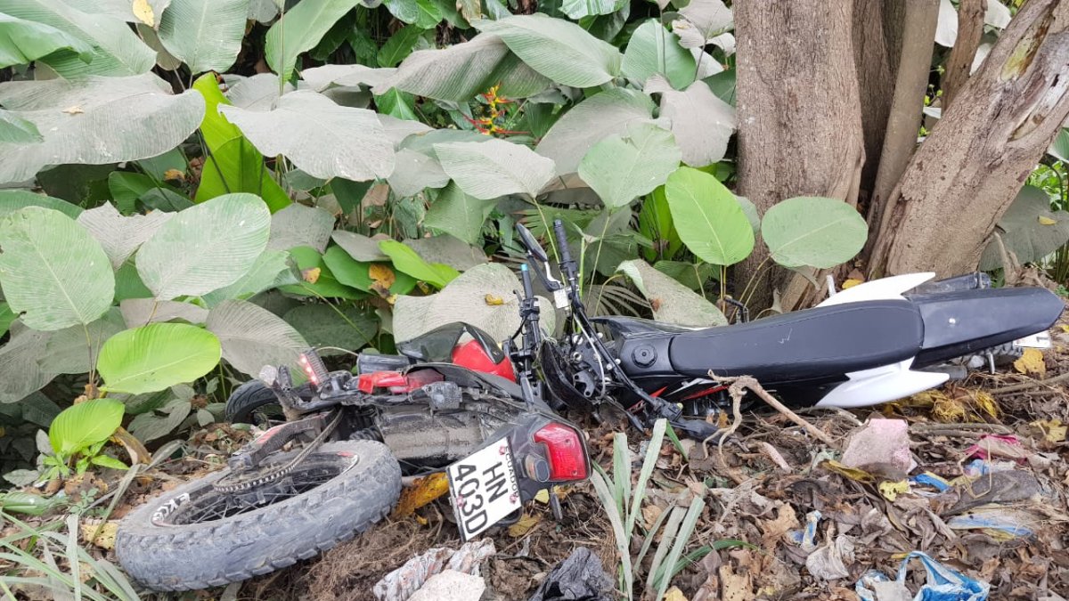 La víctima es un joven de 21 años que fue sorprendido por 4 sujetos que llegaron y le dispararon hasta dejarlo sin vida.