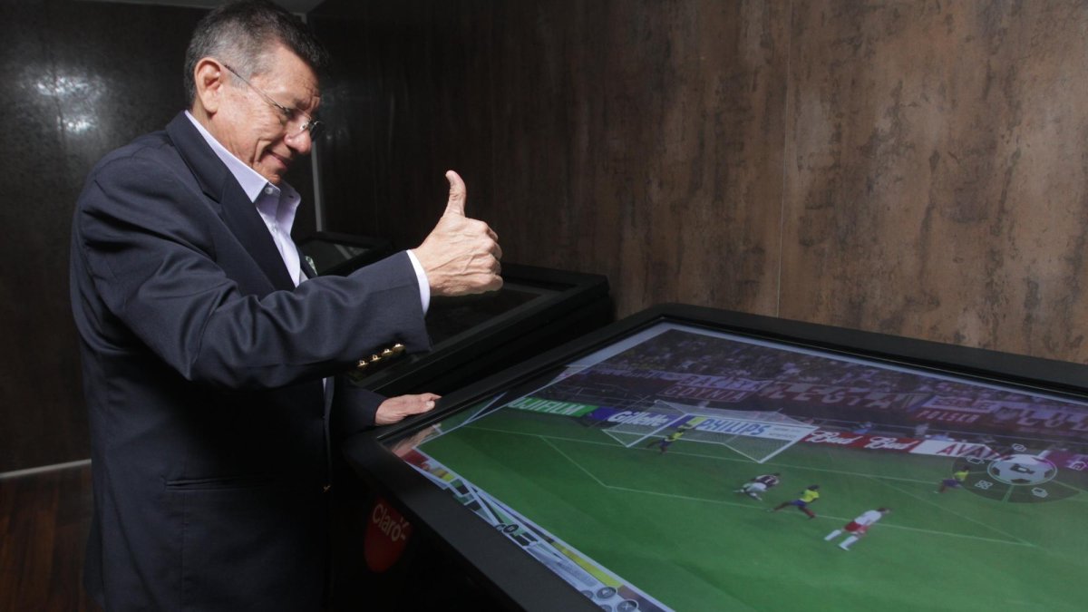 Villacís sucedió en el cargo a Luis Chiriboga Acosta.