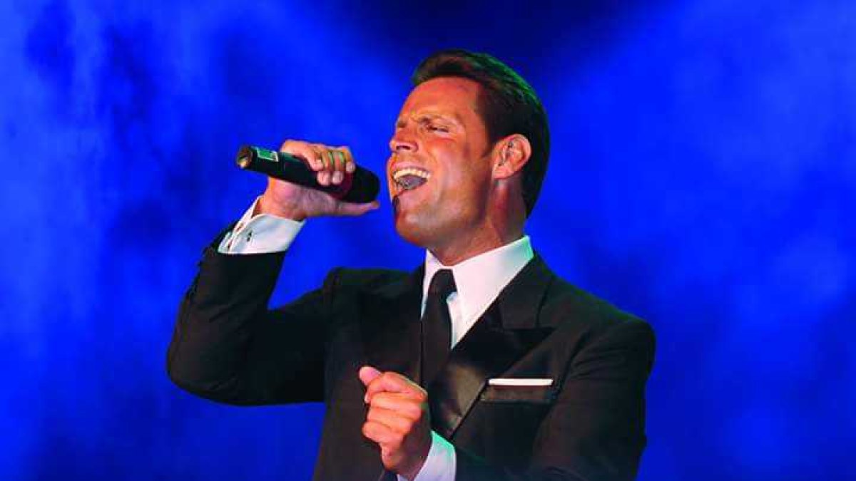 Andrés Rey, cantante argentino, brindará un concierto en Guayaquil y otro en Cuenca.