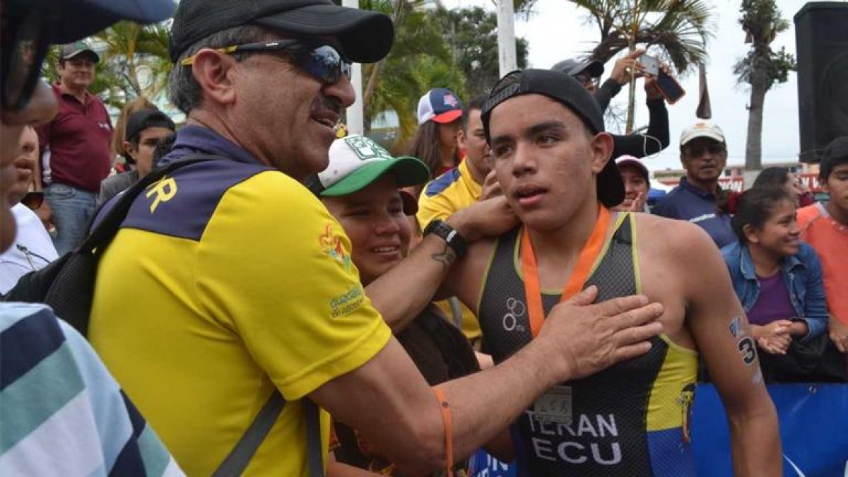 El preolímpico de triatlón se cumplió en Salinas