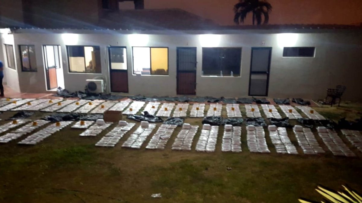 Se trataba de paquetes de clorhidrato de cocaína.