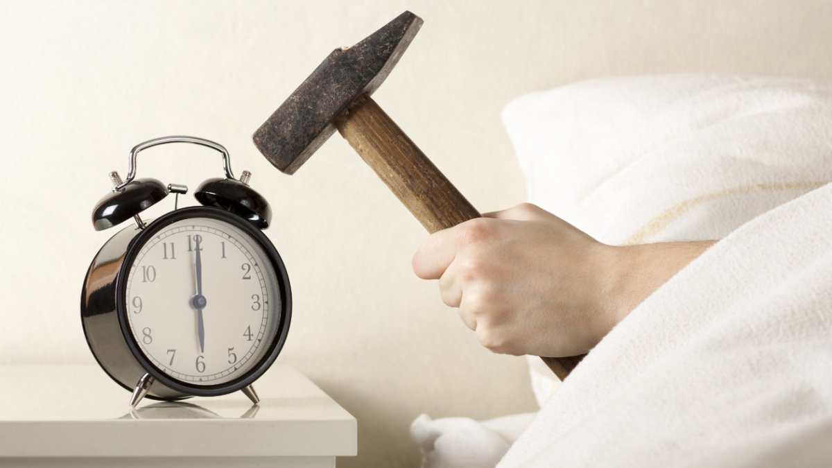 Aunque parezca lo contrario, los “cinco minutitos más” por las mañanas te podrían jugar una mala pasada durante el día.