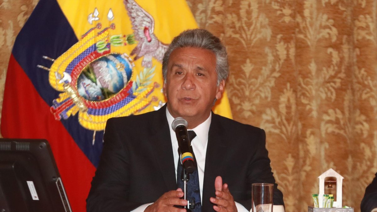 El Gobierno anterior del exmandatario contaba con 40 ministerios; a la llegada de Moreno al poder se redujeron a 27, mientras ahora se restan 7 entidades más.