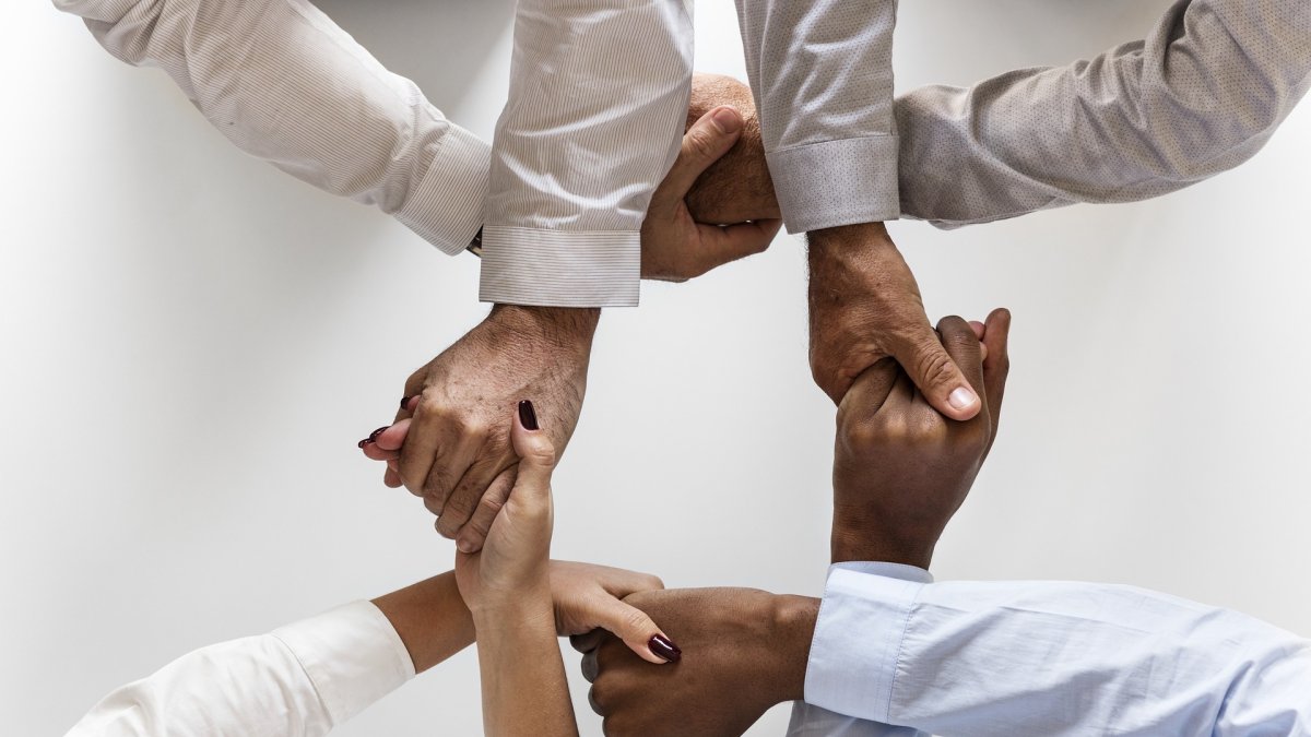 Referencial. La indiferencia ante las políticas y sistemas de gobierno se ha vuelto un mal contagioso.