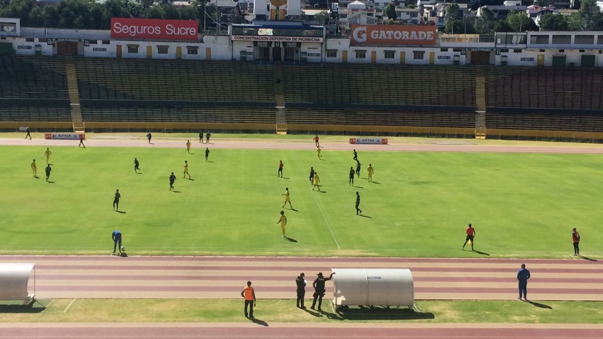 Las prácticas se realizan en el Olímpico Atahualpa.