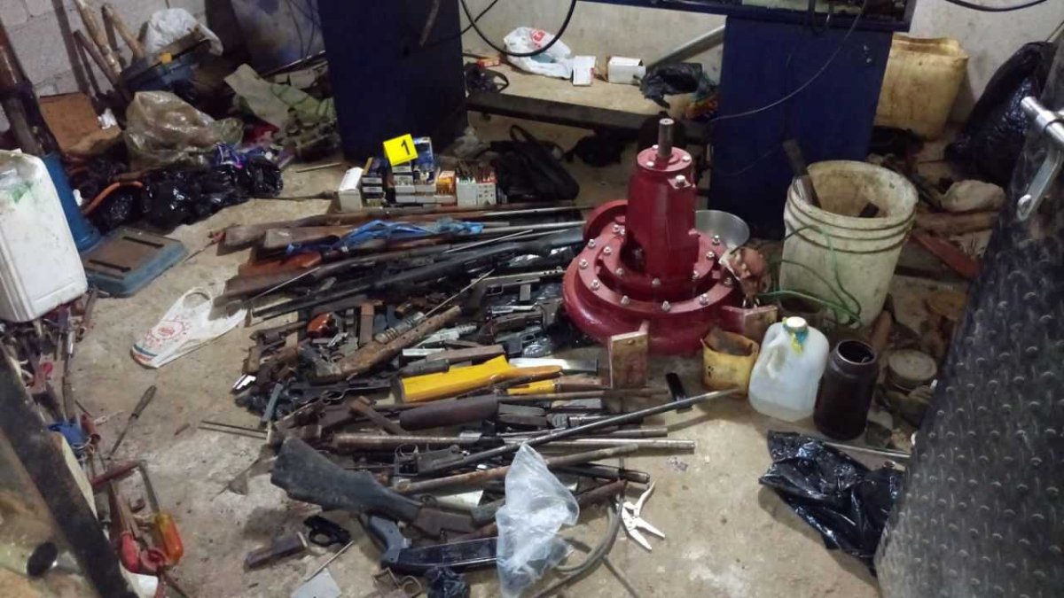 Armamento incautado.