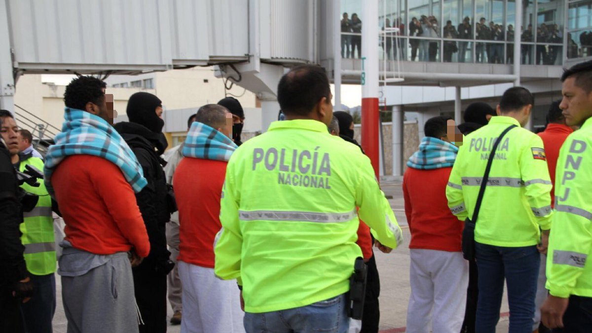 Los pescadores fueron trasladados a un centro de rehabilitación para cumplir su condena.