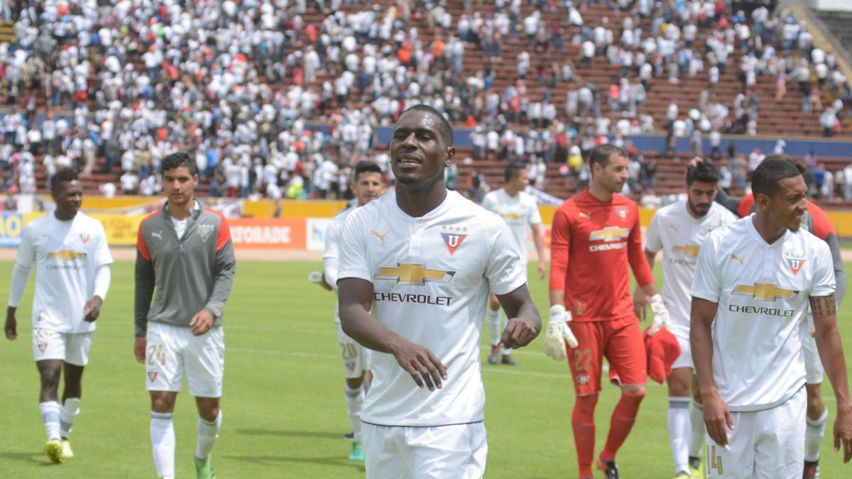 El equipo albo fue el vencedor de la primera etapa del Campeonato Nacional.