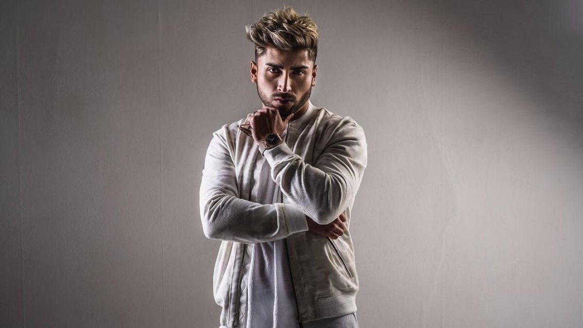 El cantante chileno presentó en Ecuador su nuevo tema.