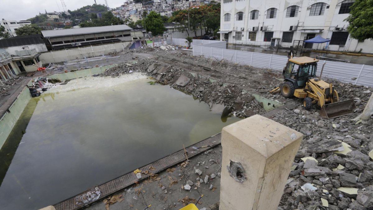La demolición del lugar inició el 5 de febrero.
