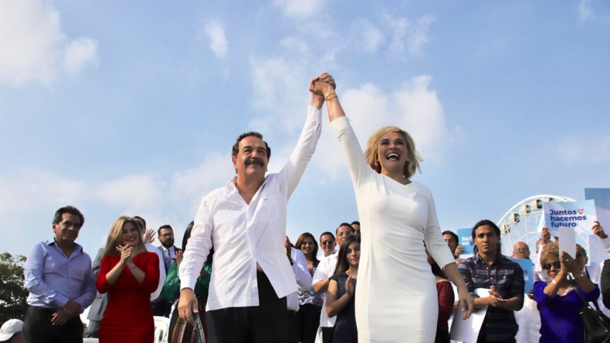 El anuncio oficial de la candidatura de Cynthia Viteri se realizó en el Malecón 2000. (Twitter Jaime Nebot)