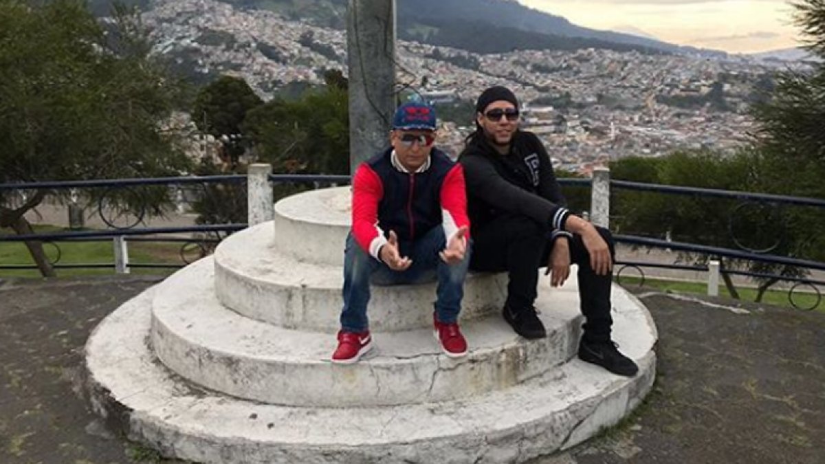 Los artistas muestran su estadía en el páís en sus redes sociales