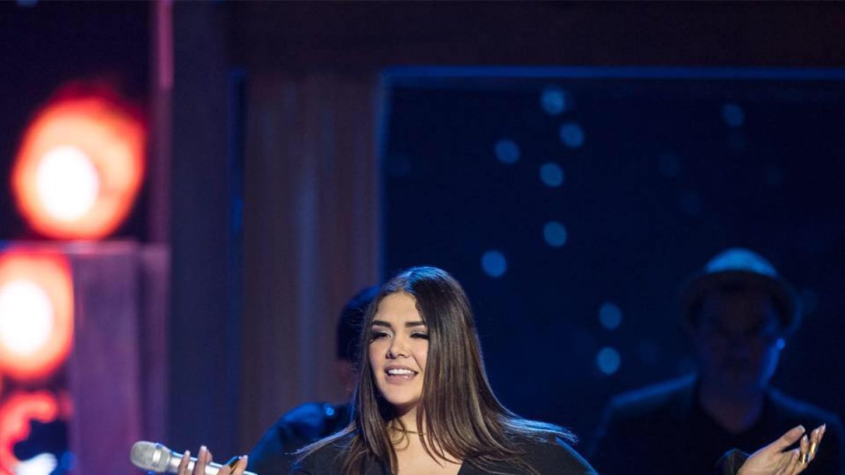 Le mexicana es la intérprete del tema ‘Ya te olvidé’