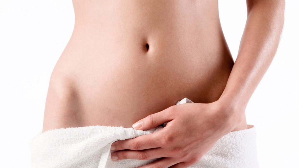 Los orígenes de esta práctica se remontan al antiguo Egipto, en donde un cuerpo sin vellos era símbolo de pureza.