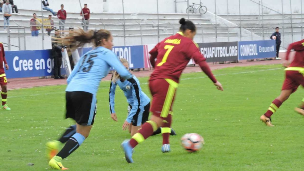 La vinotinto tuvo como principal estrella a su goleadora, Deyna Castellanos, la autora del único gol del partido.