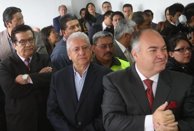 Retiran condecoración al expresidente de la FEF Luis Chiriboga