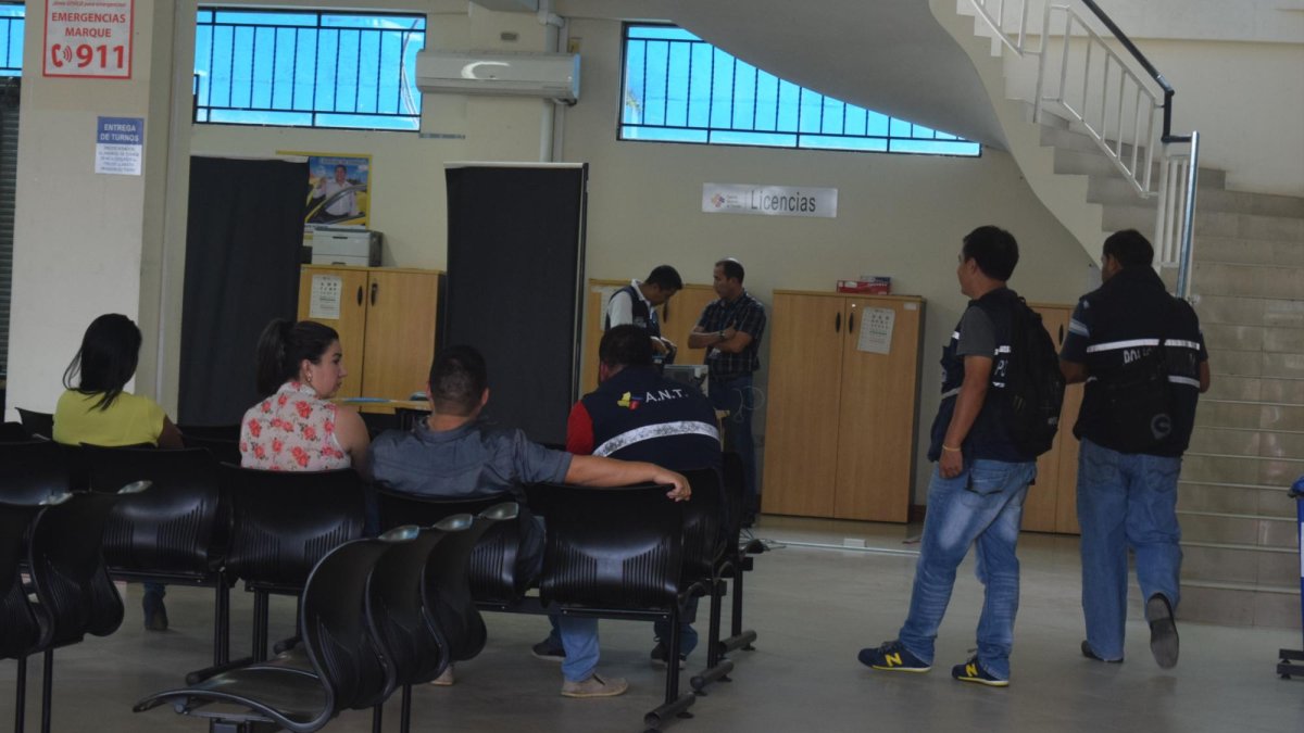 Referencial. Además de este documento, se modificaron 14.583 infracciones y 26.801 puntos.