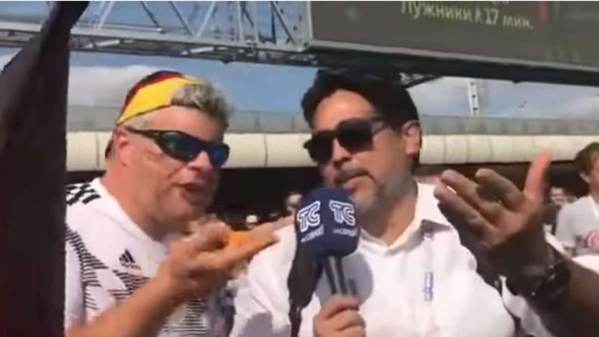 Diego Arcos pide disculpas públicas a quienes consideran ofensiva la reacción.